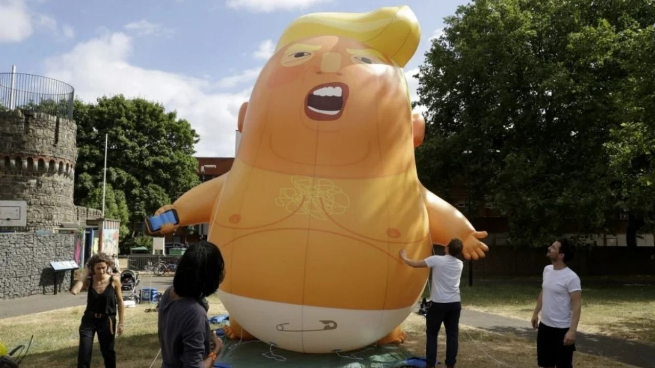 Cantidad de Estadounidenses que Piden Volverse Británnicos Alcanza Cifras Récord Tras REGROSO DE TRUMP
