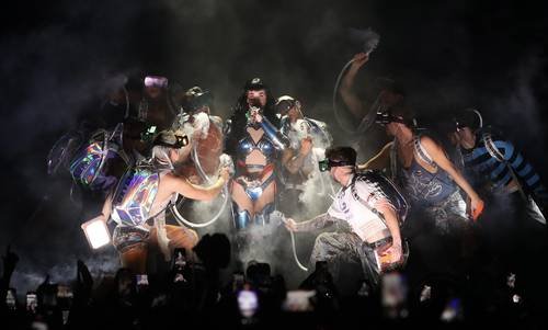 Katy Perry Brinda Un Show de Otra Galaxia en La Arena Ciudad de México