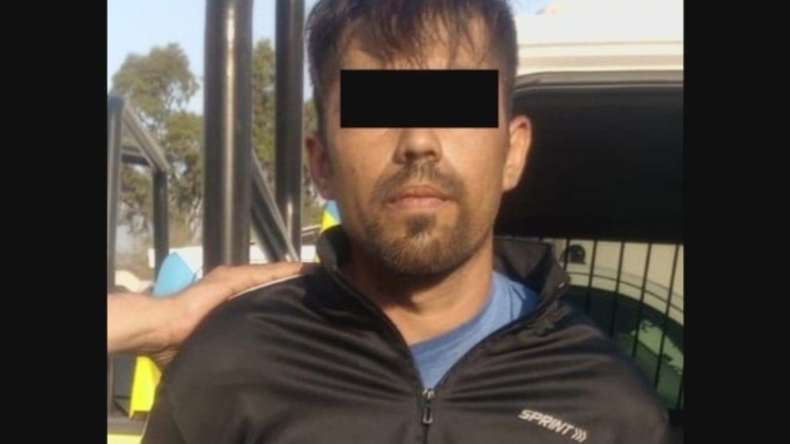 Hombre Brincaba Entre Techos de Casas en Monterrey; Es detenido