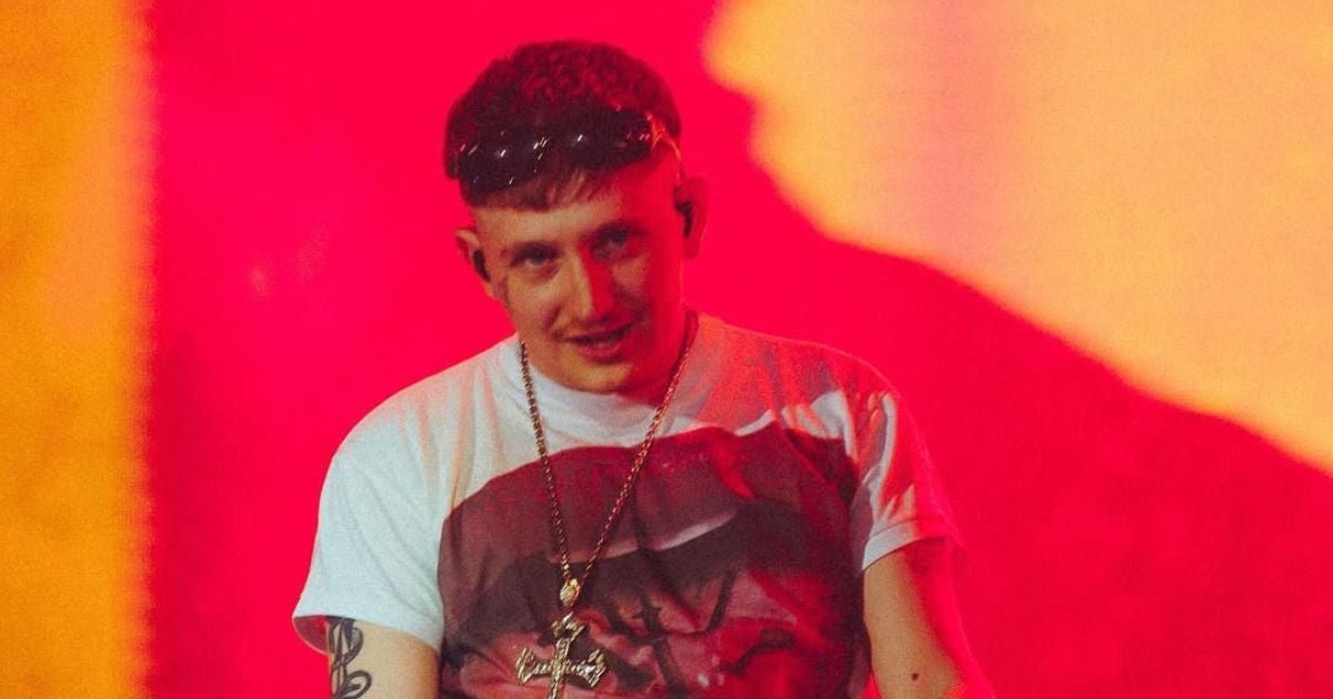 Dillom anuncia concrico en cdmx como parte de su gira por cesárea