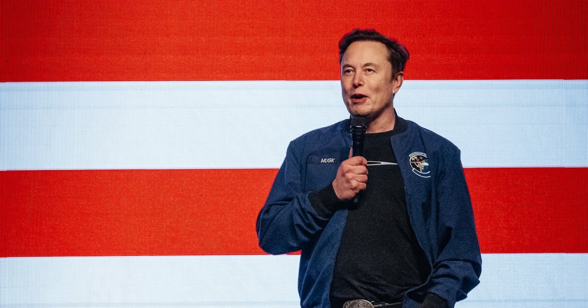 El ‘Partido americano’ de Musk ‘Pega’ A Acciones de Tesla: ¿Cuánto Caen Hoy y Por Qué?