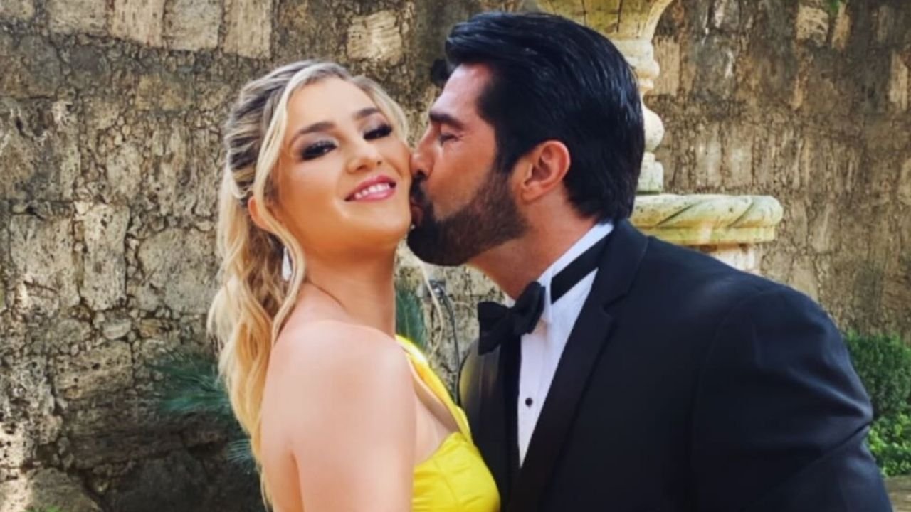 Melenie Carmona Comparte Fotos Inéditas y Envía Tierna Felicitacia de Cumpertos A Su Papá, Arturo Carmona