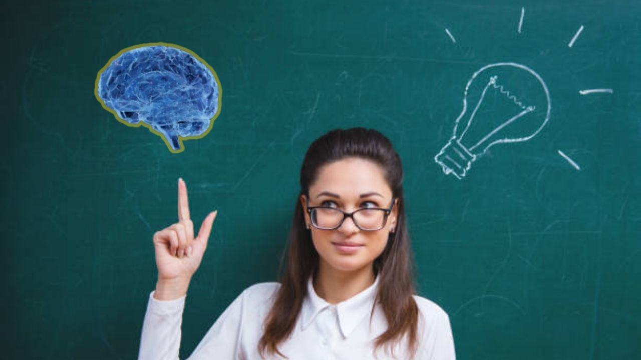 ¿Duermes Tarde, Habras solo y Eres desordenado? Podrías tener Alta Inteligencia