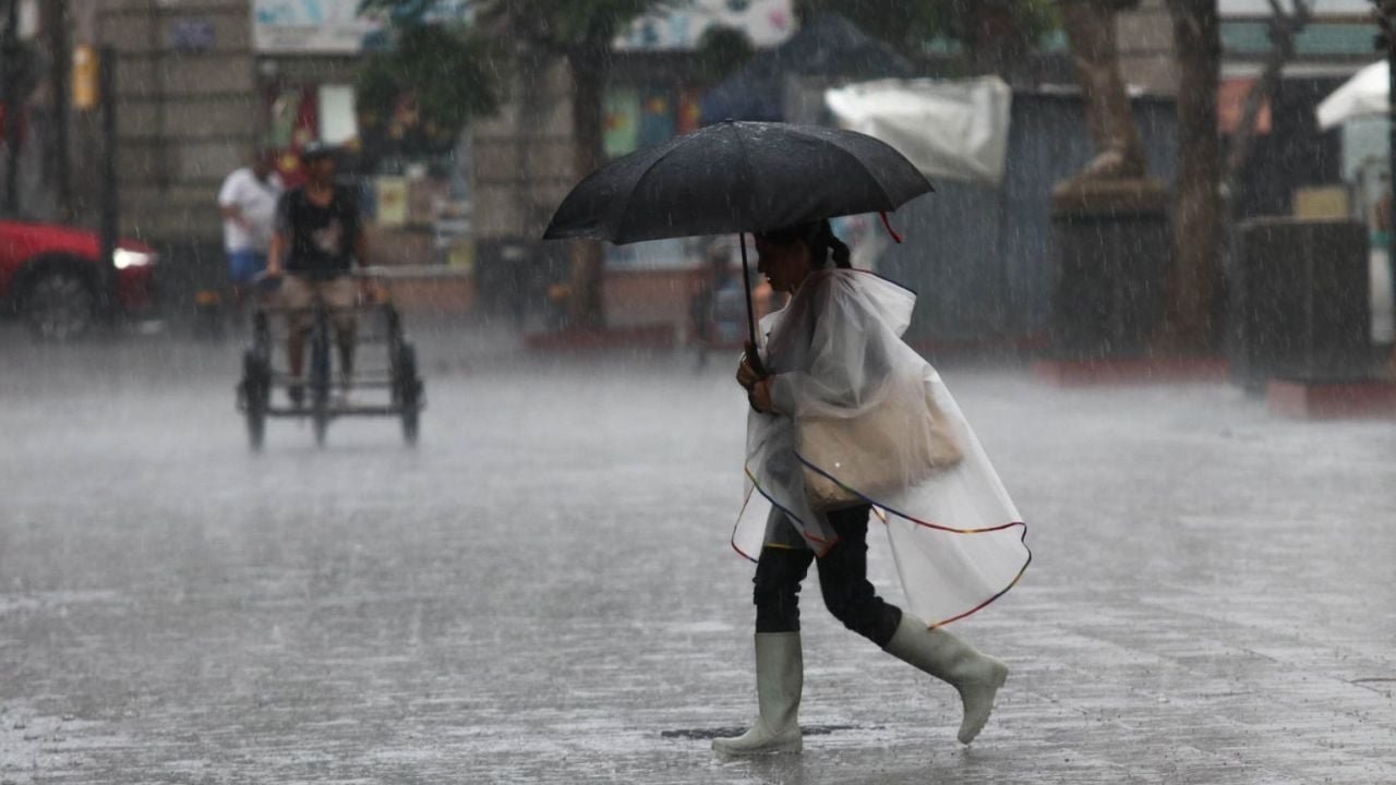 Miércoles Vacacional Inundado: Lluvias se alocarán con fuerza en 19 Estados