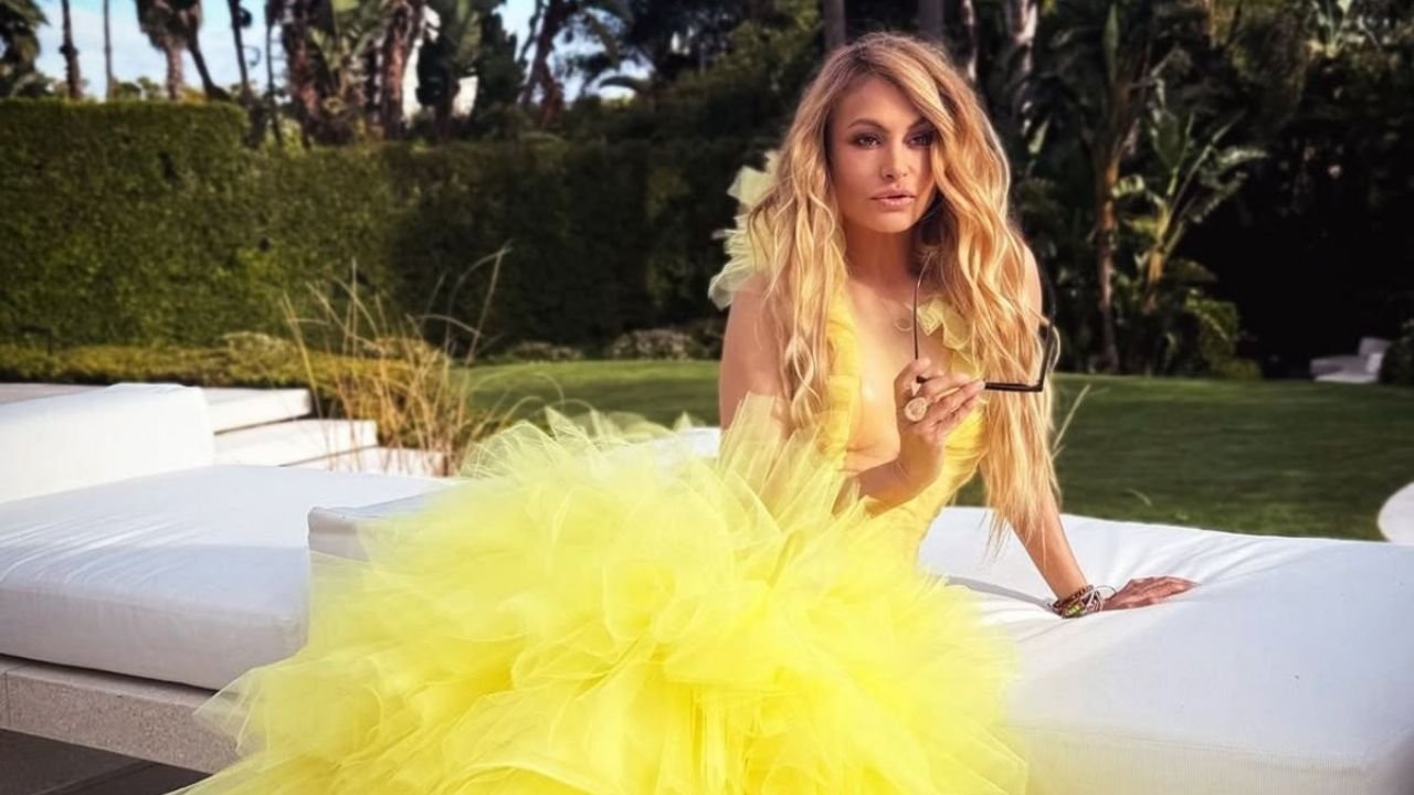 Hijo de paulina rubio es detenido en el aeropuerto por viajar solo a españa sirdo menor de edad