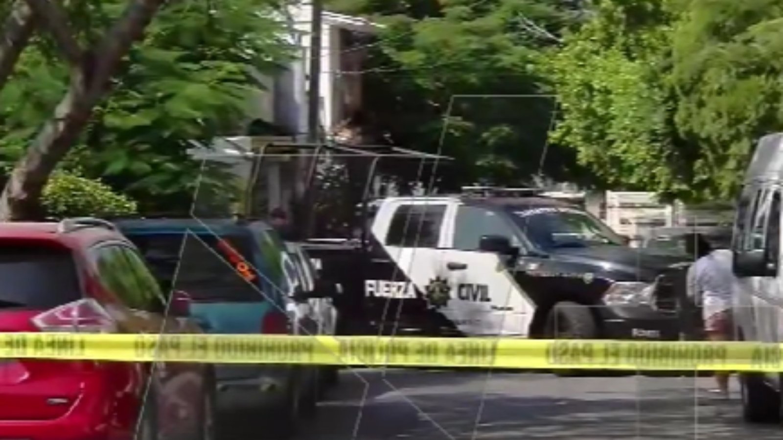 Hombres Disfrazados de Policías Asaltan a Familia en Su Casa, en Monterrey