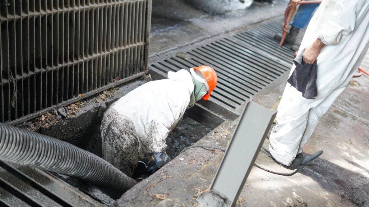 ¿Por Qué se, Inunda Monterrey? Sacan 90 Toneladas de Basura de las Alcantarillas Tras Lluvias