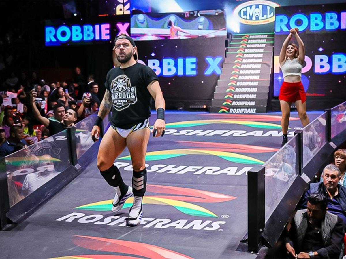 Michael Oku y Robbie X Unen Fuerzas