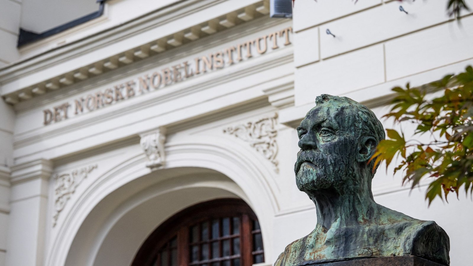 ¿A Qué Hora se Entrega el Premio Nobel de Literatura 2025 y Dónde Ver En Vivo En México?