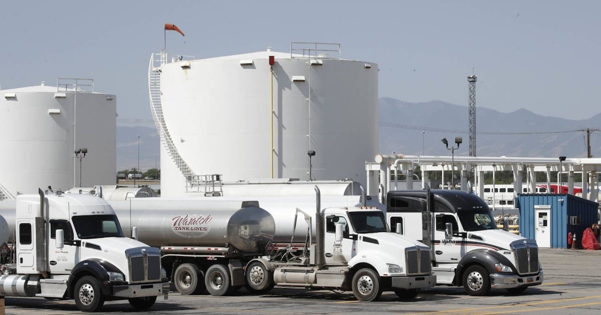 Combate al huachicol le permite a México recuperar hasta 200 mil millones de pesos