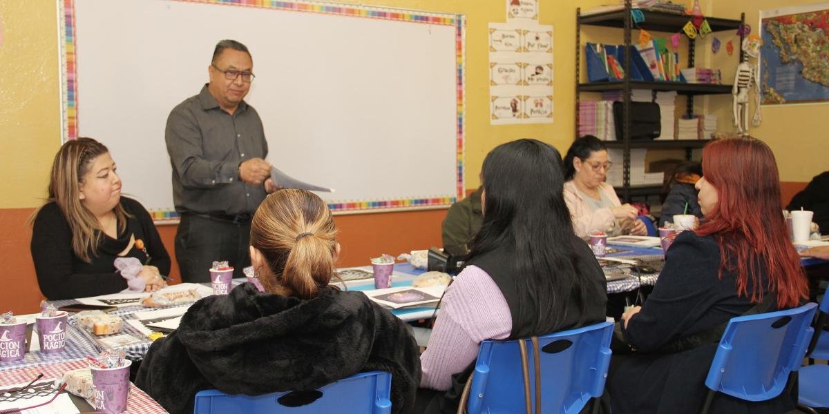 AEFCM consolida convenios con Universidades para profesionalizar al magisterio capitalino; iniciativa reconocida por Mario Delgado y Luciano Concheiro