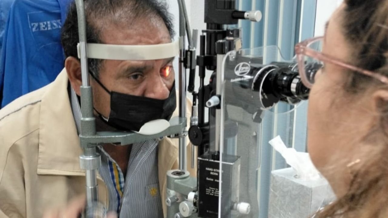 Hospital Regional “Presidente Benito Juárez” del ISSSTE en Oaxaca realiza 30 cirugías de cataratas en un día