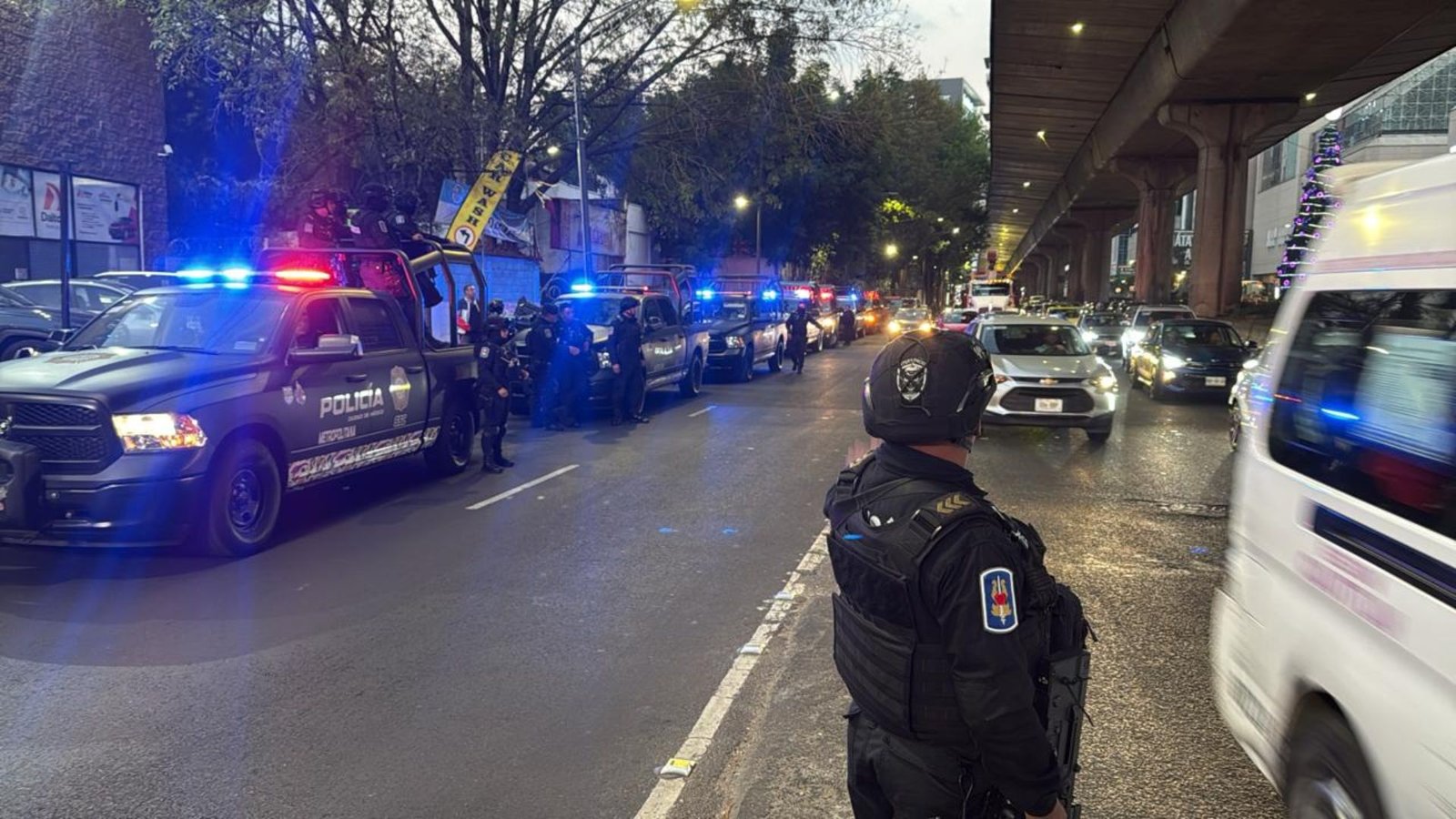 Balean a Policía Capitalino en Santa Fe; Agresor Huye Hacia la Colonia Polanco