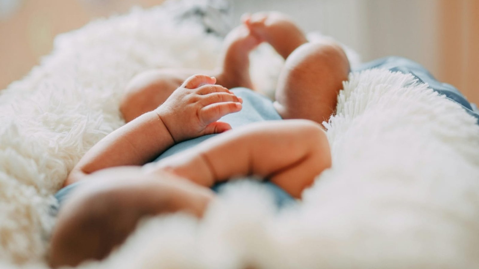 Policías Ayudan a Mujer Embarazada a Dar a Luz en San Pedro, Nuevo León