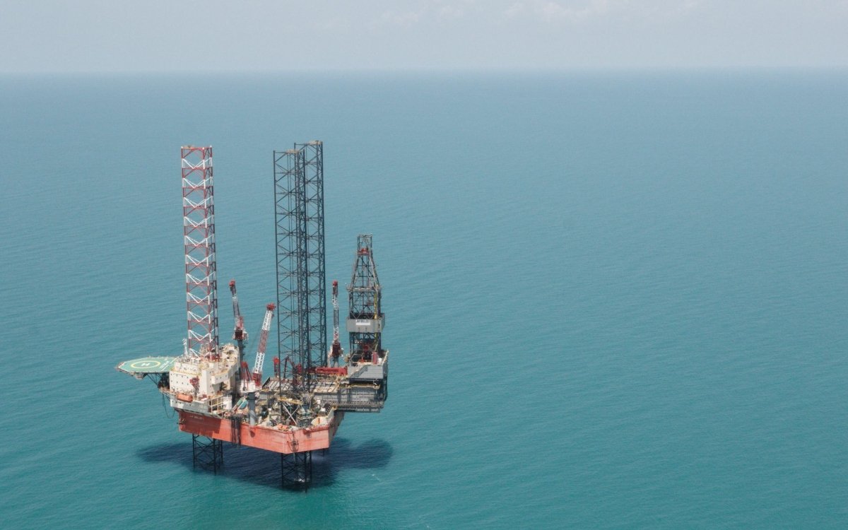 Demandan a Trump para tratar de frenar la perforación en aguas profundas del Golfo de México