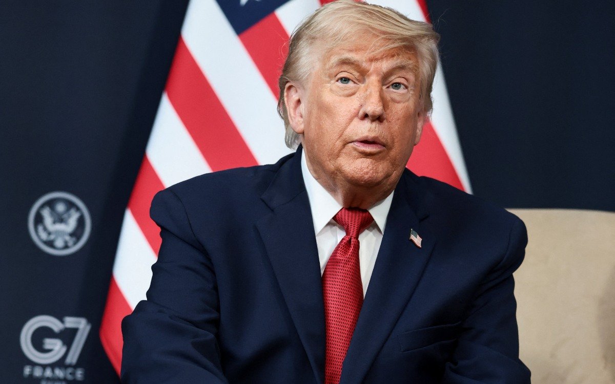 Trump defiende aranceles y dice que detuvo “ocho guerras” gracias a ellos